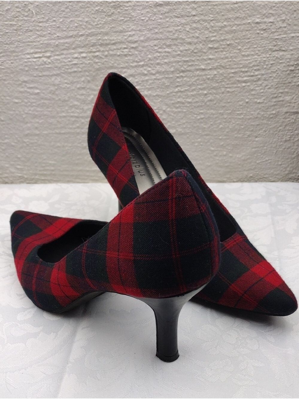 Comfort Plus by Predictions Black Red Plaid Fabric Point Toe High Heel Pump Shoe - Picture 16 of 16